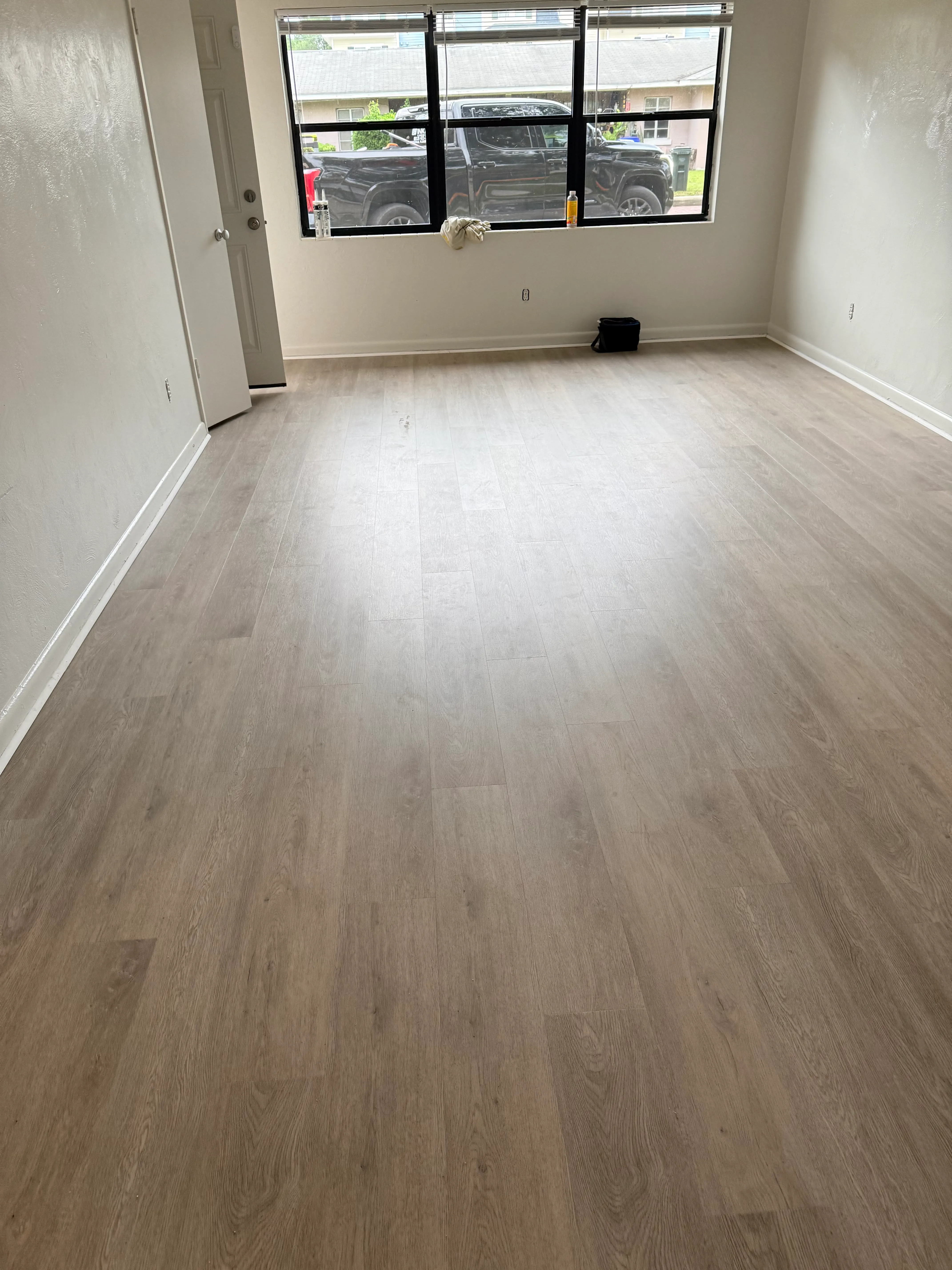 Downtown Lakeland Rental LVP — photo 1