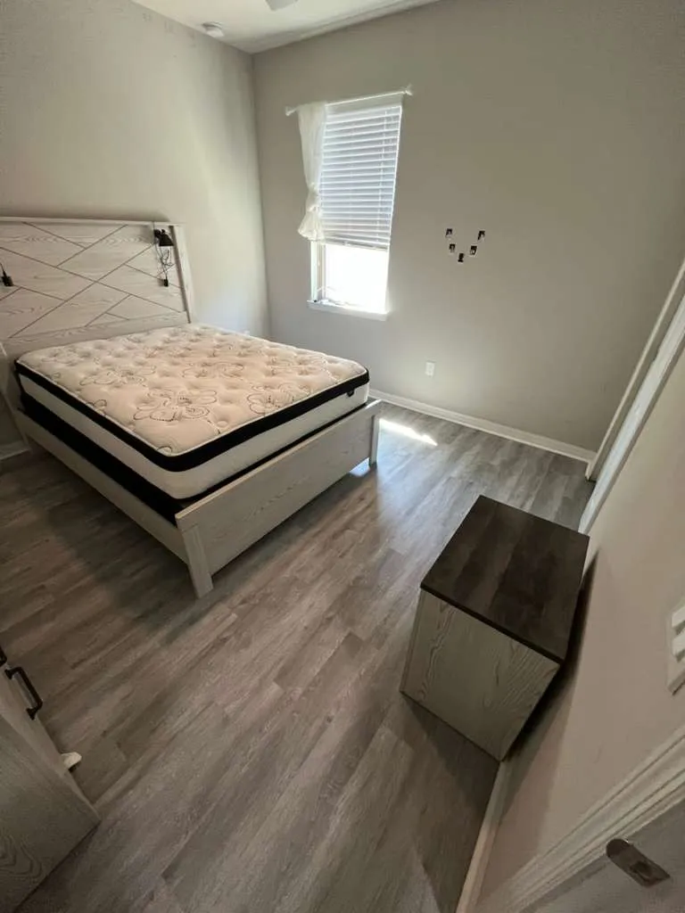 Polk City Mop-Ready LVP — photo 5